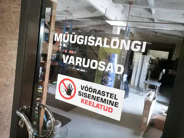 Klaasikleebised Töökoda – akna- ja klaaspinna kleebislahendus
