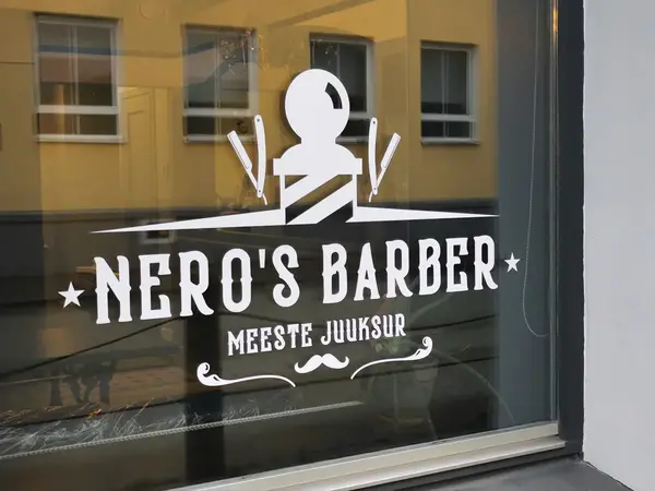 Logokleebised klaasidele – akna- ja klaaspinna kleebislahendus